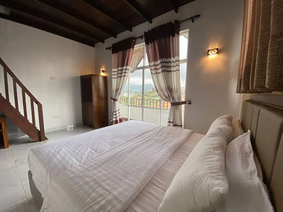 Kinsgton Manor Nuwara Eliya - 6 Bedrooms Villa